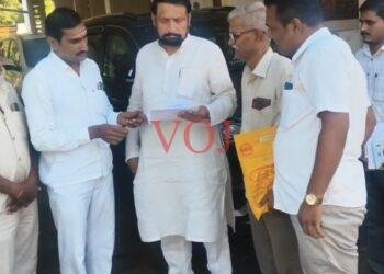 ಅಥಣಿ ವಿವಿಧ ಸಮಸ್ಯಗಳಿಗೆ ಪರಿಹರಿಸಲು ಅಧಿಕಾರಿಗಳಿ ಸೂಚಿಸಿ ಎಂದು ಶಾಸಕ ಸವದಿ ಅವರಿ ಮನವಿ