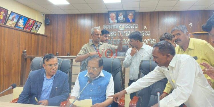ಕಿತ್ತೂರು ತಾಲೂಕು ಆಡಳಿತ ಸೌಧಕ್ಕೆ ಭೇಟಿ ನೀಡಿದ ಡಿಸಿಎಮ್