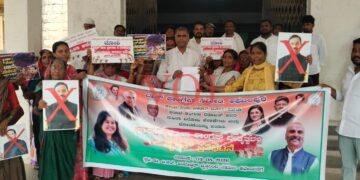 ಕೇಂದ್ರ ಸಚಿವ ಜೋಶಿ ಹಾಗೂ ಸಂಸದೆ ಕಂಗನಾ ರಣಾವತ್ ವಿರುದ್ಧ ಮಹಿಳಾ ಕಾಂಗ್ರೆಸ್ ಪ್ರತಿಭಟನೆ