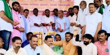 ಇಂಡಿ ಬರಗಾಲ ಘೋಷಣೆಗೆ ಬಿಜೆಪಿ ಅನಿರ್ದಿಷ್ಟ ಧರಣಿ..! | ಸರ್ಕಾರದ ವಿರುದ್ಧ ರೈತರ ಆಕ್ರೋಶ